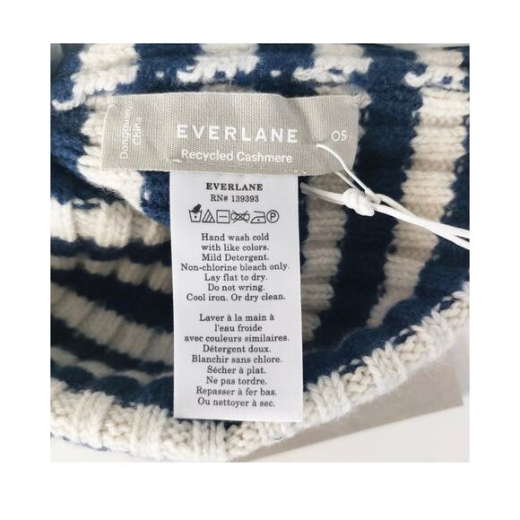 Everlane the Cashmere Unisex Striped Beanie in Navy and White NWT - Picture 7 of 7
